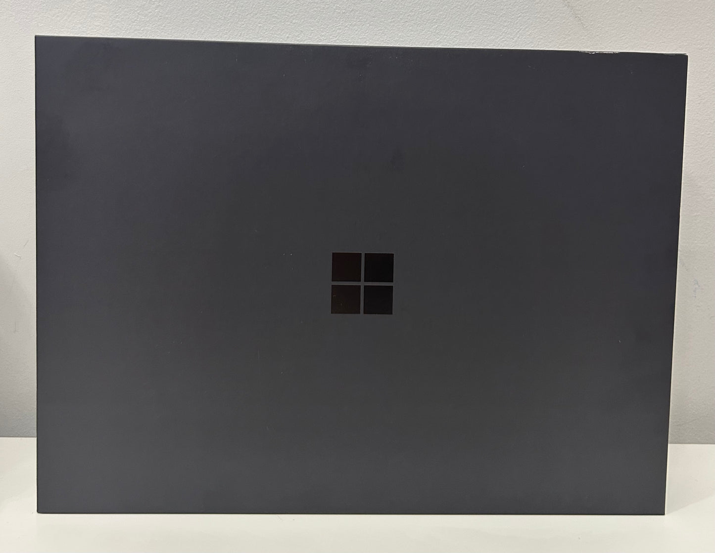 Microsoft Surface Laptop 15" (8th Edition) Copilot+ PC | Snapdragon X2 Elite | 32GB RAM | 1TB SSD - Black